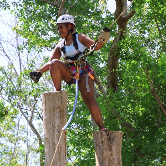 Meet Your Posher, Kay (Sunshine🌞) - Picture 2 of 2